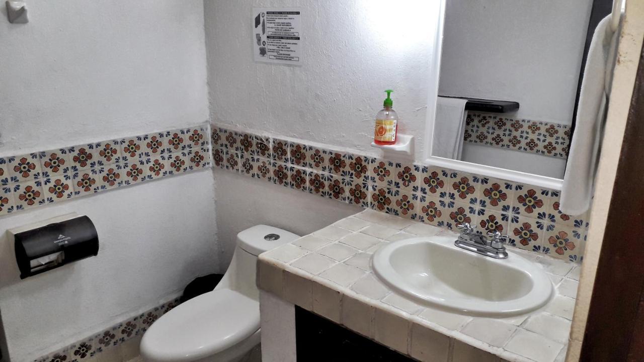 Solimar Inn Suites Zihuatanejo Esterno foto