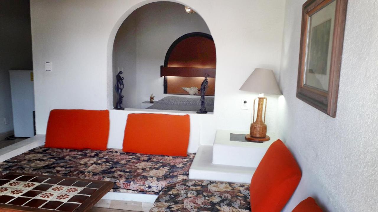 Solimar Inn Suites Zihuatanejo Esterno foto