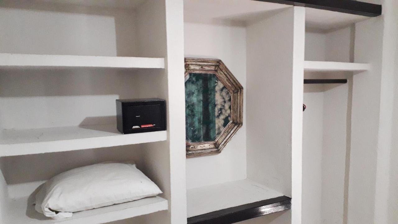 Solimar Inn Suites Zihuatanejo Esterno foto
