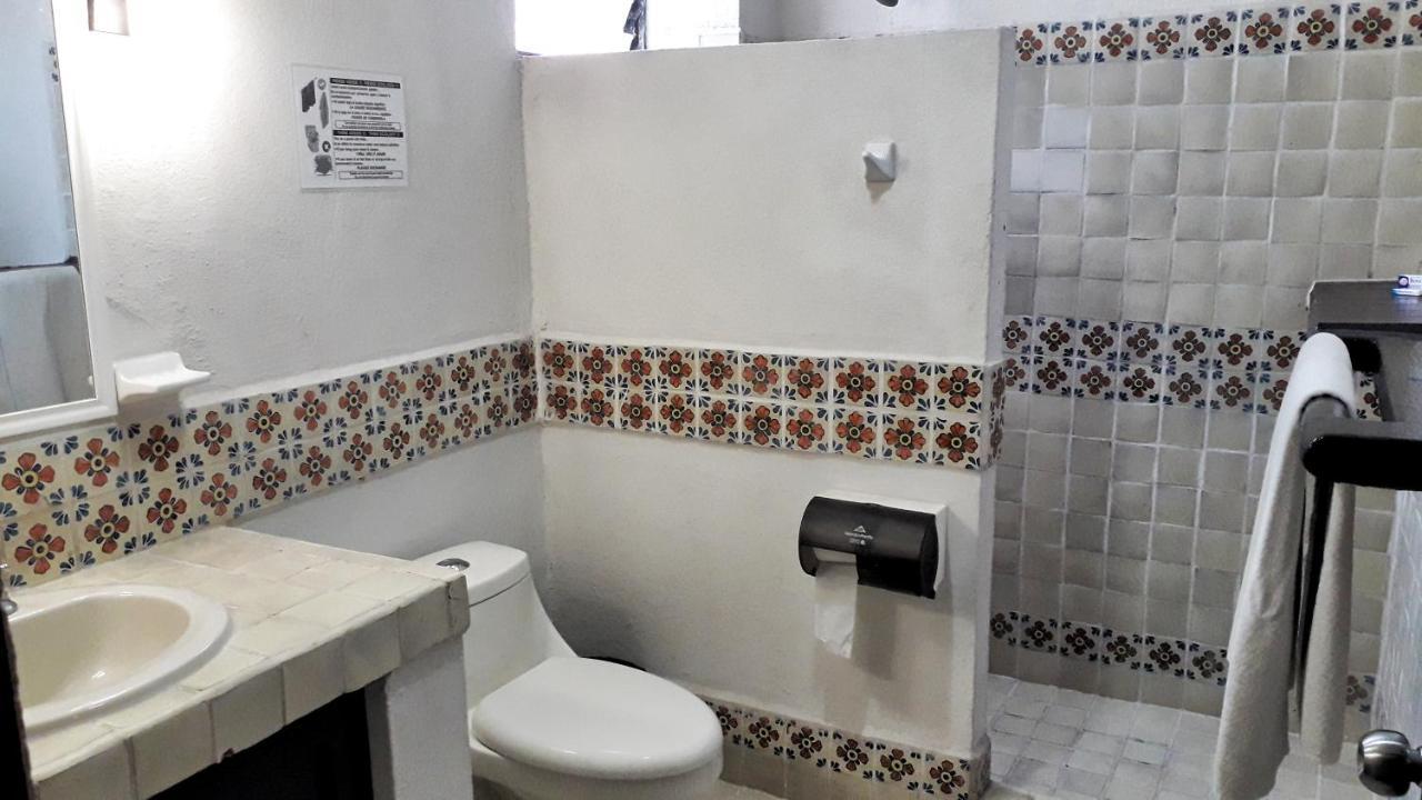Solimar Inn Suites Zihuatanejo Esterno foto