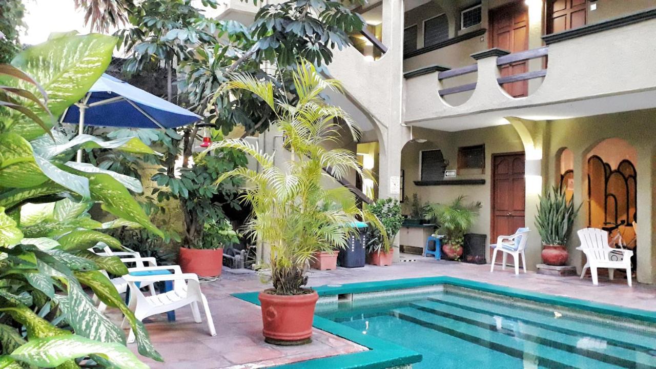 Solimar Inn Suites Zihuatanejo Esterno foto