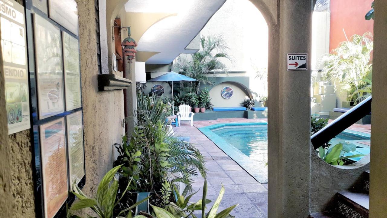 Solimar Inn Suites Zihuatanejo Esterno foto